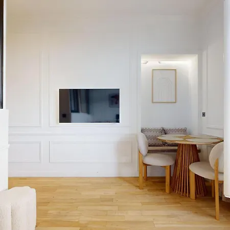 Bluestay 249 - Superbe Champs Elysees